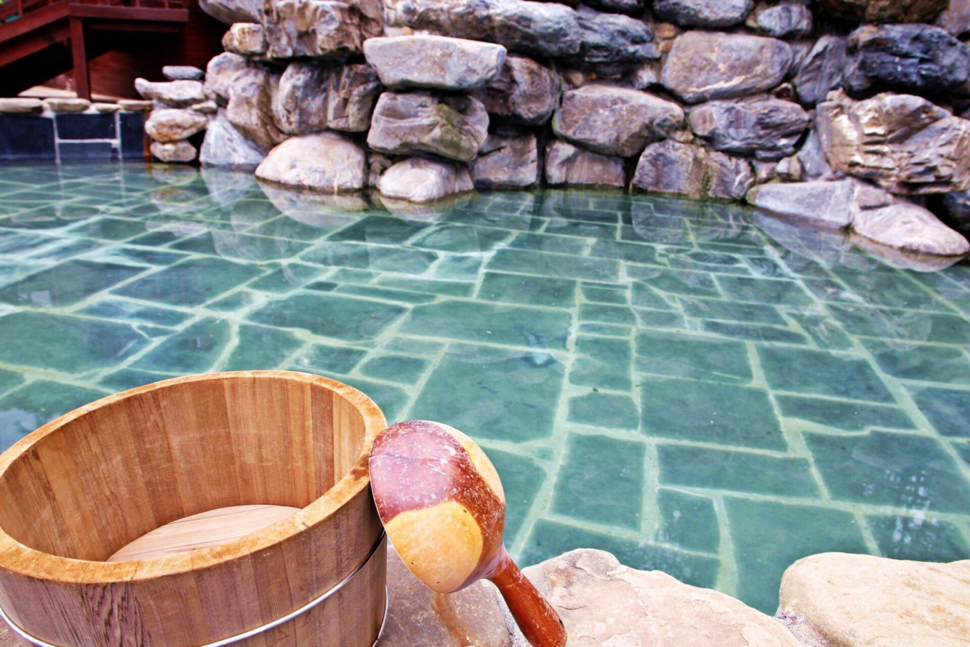 42914384_10156829407669430_4878106902837329920_n